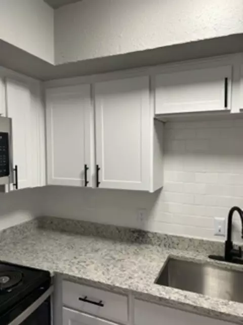 3005 W Walnut Hill Ln, Irving, TX 75038 photo 10