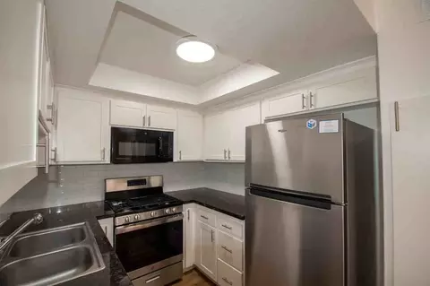 5328 Riverton Ave, Los Angeles, CA 91601