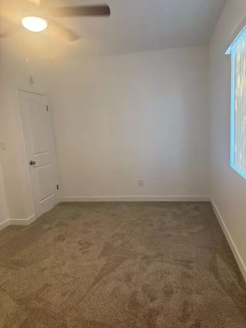 2109 W Myrtle St, Santa Ana, CA 92703