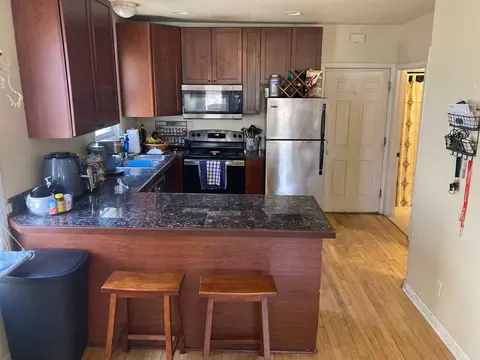 1118 E Kane Pl, Milwaukee, WI 53202