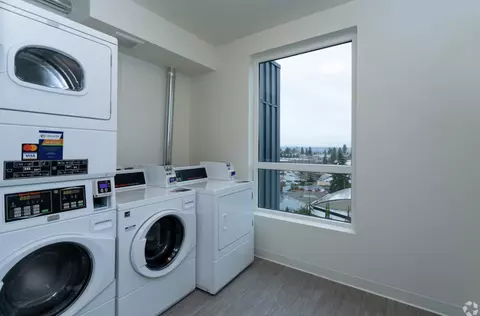 1020 N Broadway, Everett, WA 98201 photo 12