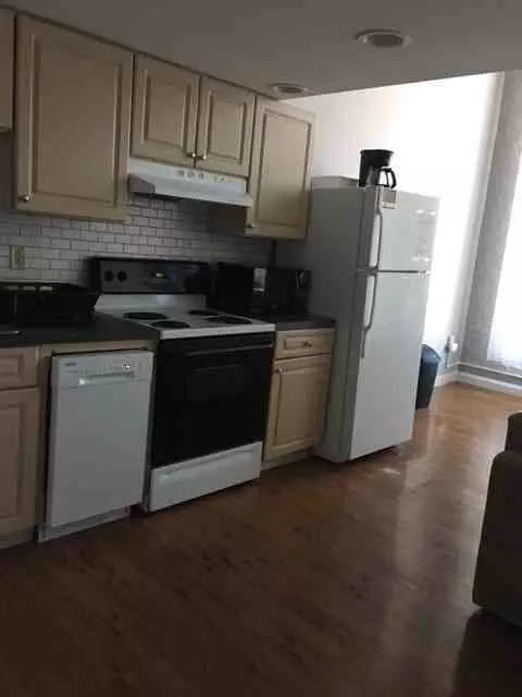 800 James Ave, Scranton, PA 18510