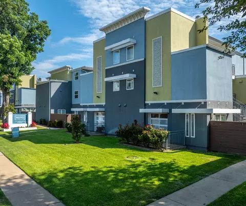 2116 N Garrett Ave, Dallas, TX 75206