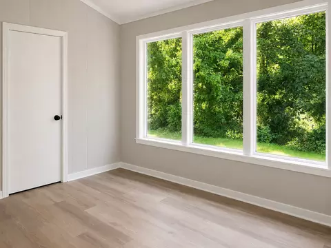 1445 4th Street Dr NW, Hickory, NC 28601