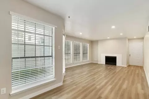 4358 Point Blvd, Garland, TX 75043 photo 10