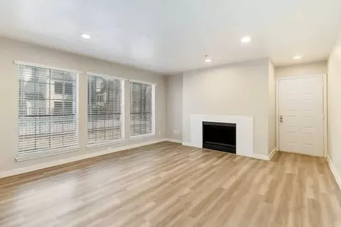 4358 Point Blvd, Garland, TX 75043 photo 9