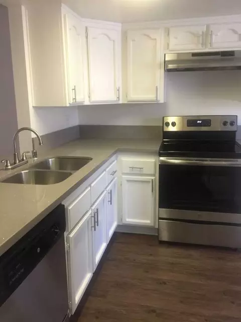 380 N Catalina Ave, Pasadena, CA 91106