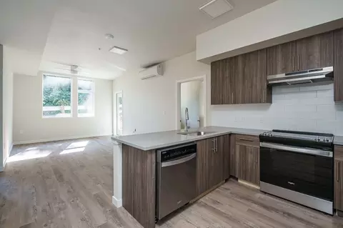 1311 SW Gibbs St, Portland, OR 97239