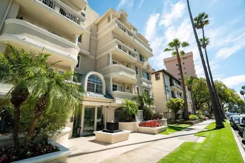 114 N Doheny Dr, Los Angeles, CA 90048
