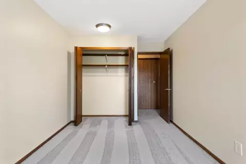 2480 Highway 100 S, Saint Louis Park, MN 55416