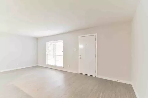 6608 South Fwy, Fort Worth, TX 76134