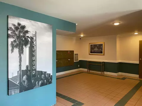 1321 N Las Palmas Ave, Los Angeles, CA 90028