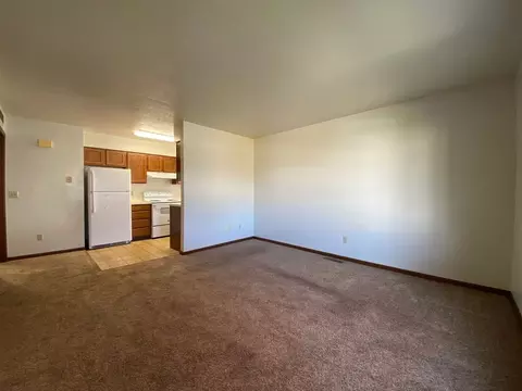 122 S Silverwood Ln, Goshen, IN 46526