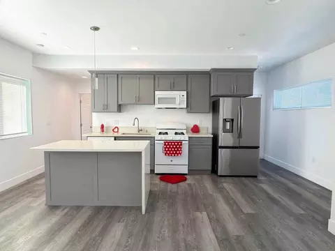 1491 Atlantic Ave, Long Beach, CA 90813 photo 3