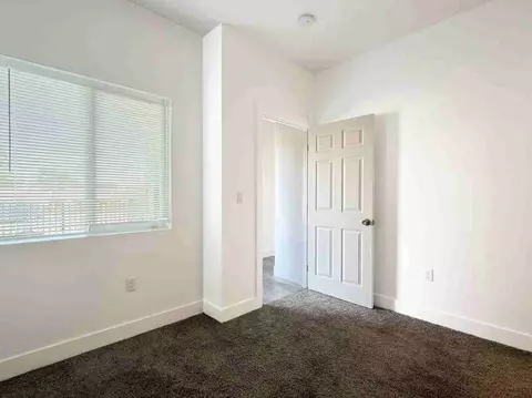 1491 Atlantic Ave, Long Beach, CA 90813 photo 6