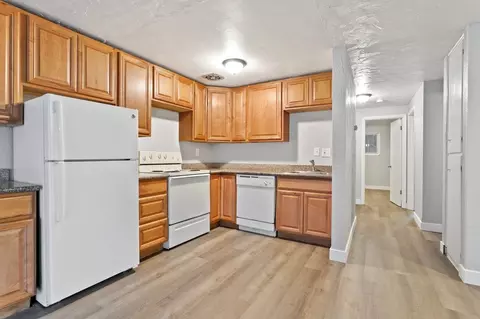 1217 NE 122nd Ave, Portland, OR 97230