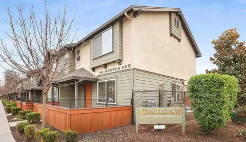 961 Myrtle Ave, Chico, CA 95926
