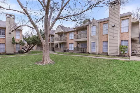 9400 Coventry Square Dr, Houston, TX 77099 photo 9