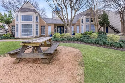 9400 Coventry Square Dr, Houston, TX 77099 photo 4