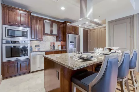 7 Riverway, Houston, TX 77056 photo 4