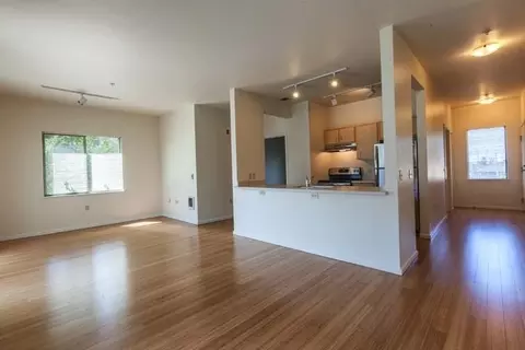 2315 NW Overton St, Portland, OR 97210