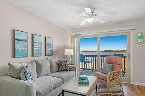 1988 W Beach Blvd, Gulf Shores, AL 36542