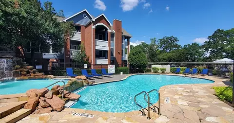 2200 Panther Trl, Austin, TX 78704
