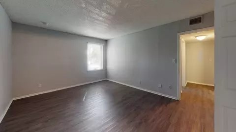 5659 Del Prado Dr, Tampa, FL 33617 photo 57
