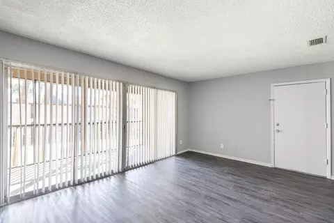 5659 Del Prado Dr, Tampa, FL 33617 photo 70