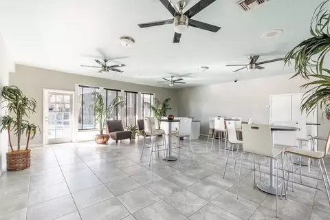 5659 Del Prado Dr, Tampa, FL 33617 photo 89