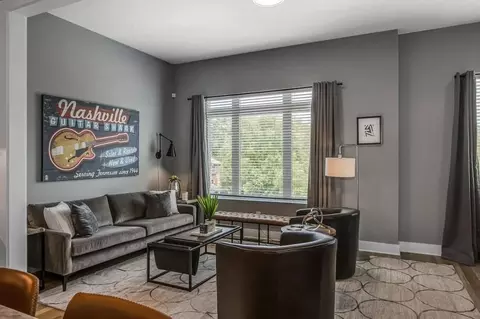 Youngs Ln, Nashville, TN 37207