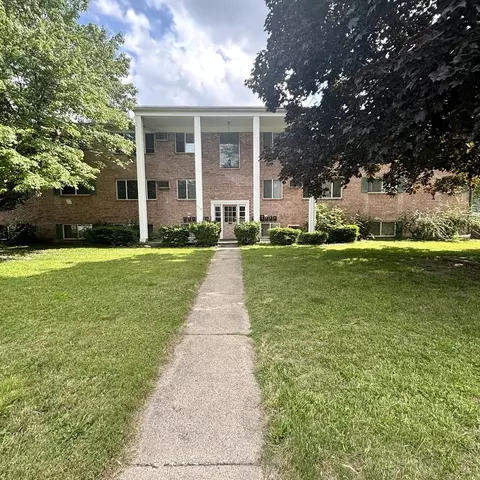 910 E Jolly Rd, Lansing, MI 48910