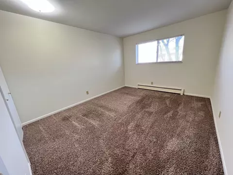 910 E Jolly Rd, Lansing, MI 48910 photo 6