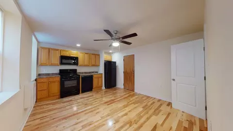 4417 Pine St, Philadelphia, PA 19104