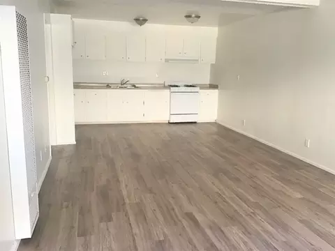 Corsican, Gardena, CA 90247