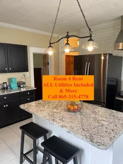406 E Unaka Ave, Johnson City, TN 37601