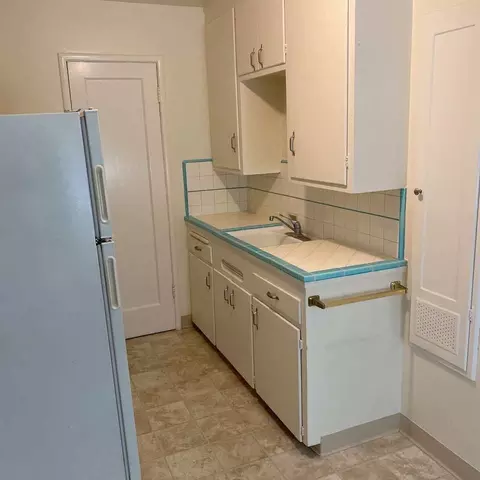 3008 Carol Manor - 3008 O St, Sacramento, CA 95816