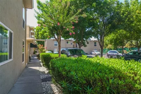 5241 Marconi Ave, Carmichael, CA 95608 photo 4