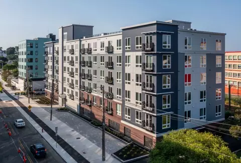 90 Ocean Ave, Revere, MA 02151