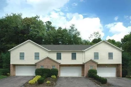 3919 Long Dr, Norton, OH 44203