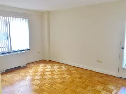 2722 Connecticut Ave NW, Washington, DC 20008 photo 9