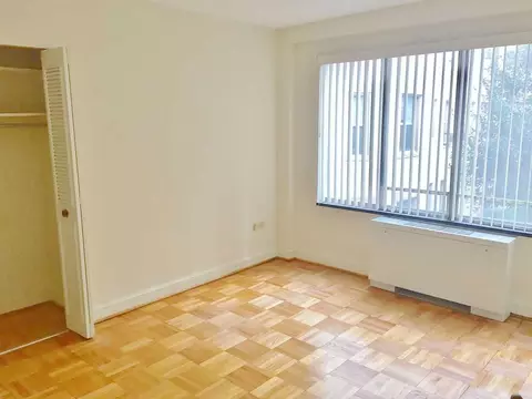 2722 Connecticut Ave NW, Washington, DC 20008 photo 6
