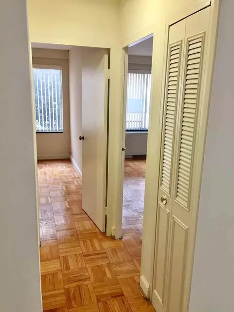 2722 Connecticut Ave NW, Washington, DC 20008 photo 3