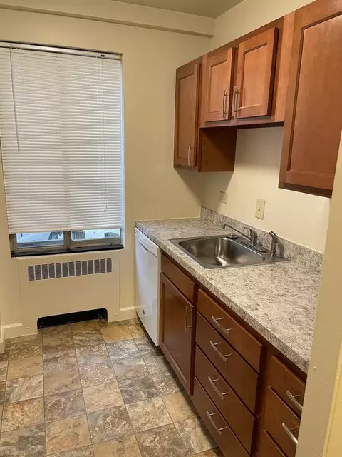 2722 Connecticut Ave NW, Washington, DC 20008 photo 4