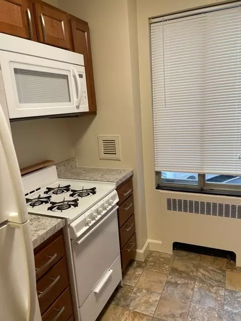 2722 Connecticut Ave NW, Washington, DC 20008 photo 5