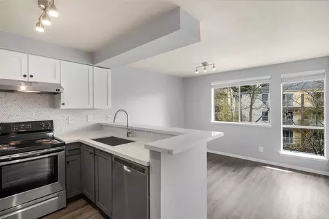 12007 15th Ave NE, Seattle, WA 98125 photo 21