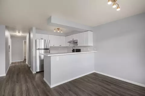 12007 15th Ave NE, Seattle, WA 98125