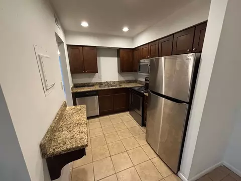 1009 1001- 1009 Indian Rd, Virginia Beach, VA 23451
