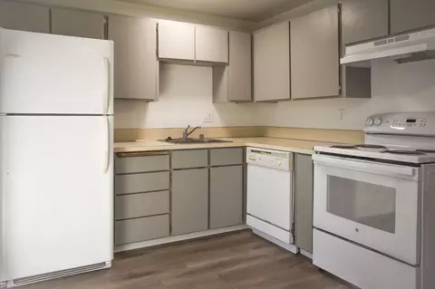 221 NE Birch Ave, College Place, WA 99324