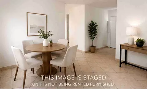 1604 Bay Rd, Miami Beach, FL 33139